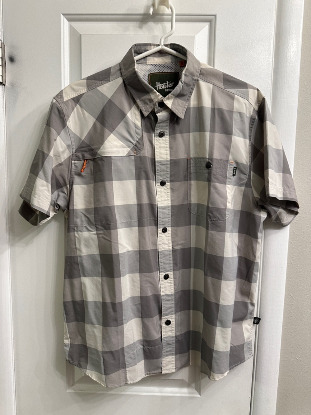 Howler Brothers Gray White Plaid Short-Sleeve Button-Down Shirt size M Matagorda